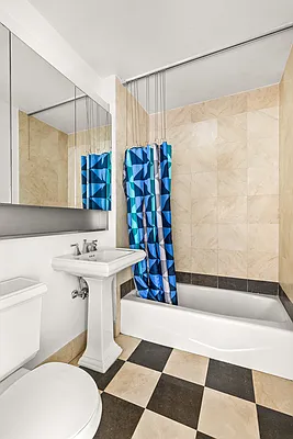 Rented by Compass | media 14