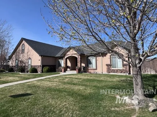 2167 Crestwood Pl, Mountain Home, ID 83647