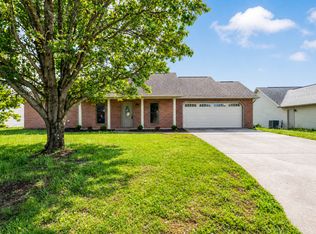 317 Headrick View Dr, Maryville, TN 37804