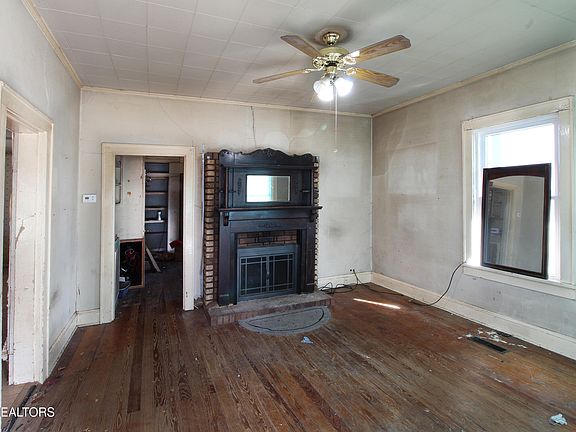 5th image of 1123 Hiawassee Ave