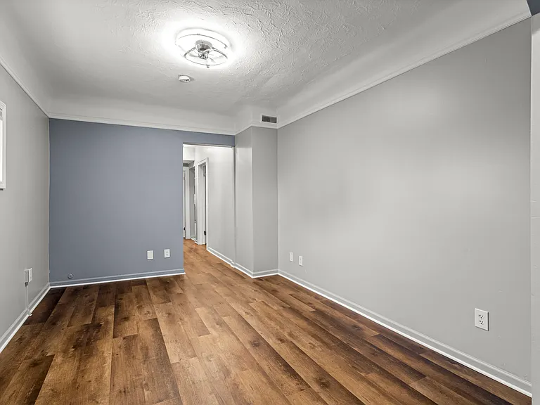 5920 Chase St — Photo 7