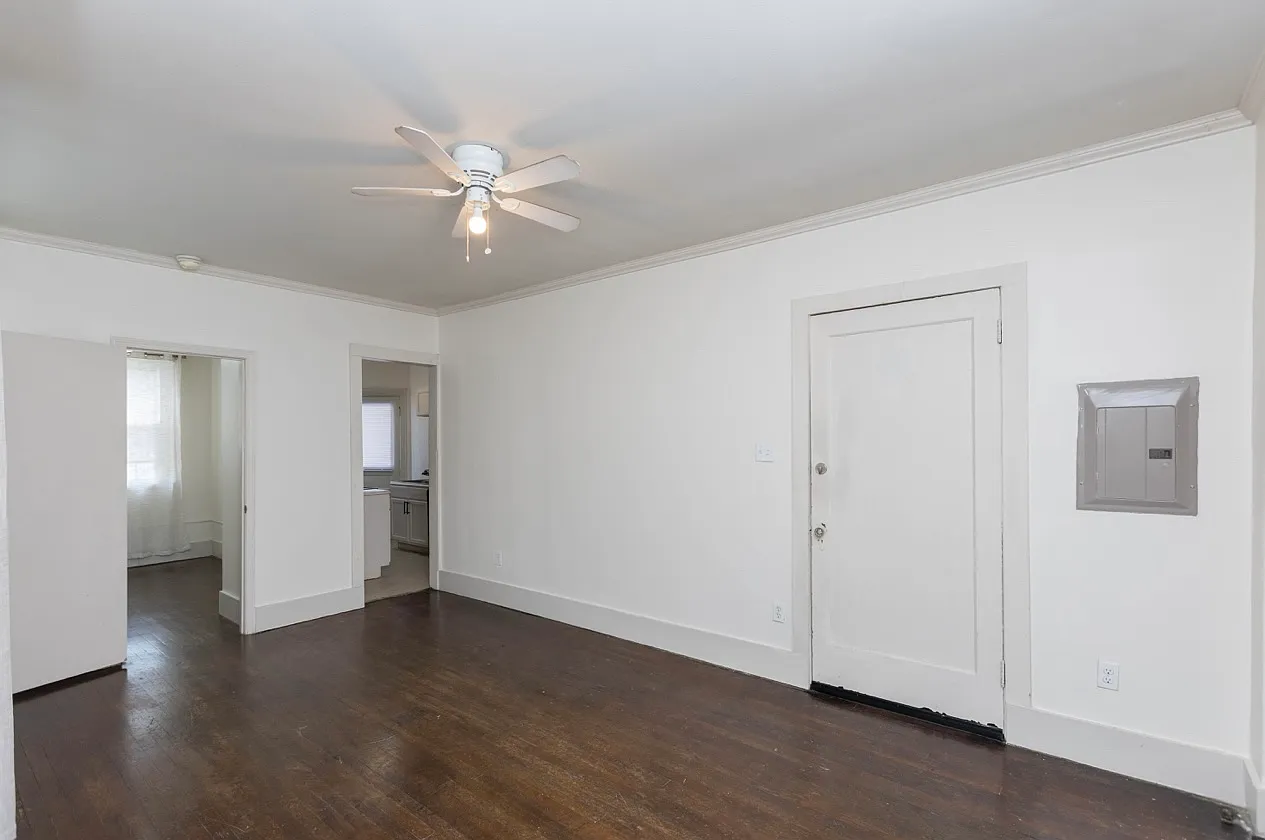 2 bed, $975 — Photo 4