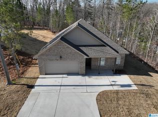 34 Robinwood Dr, Remlap, AL 35133
