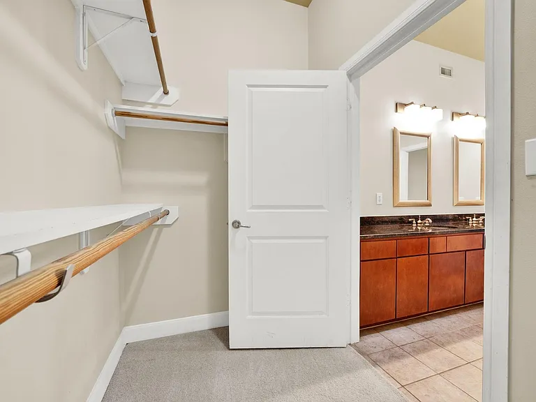 300 Saint Joseph Pkwy #307 — Photo 22