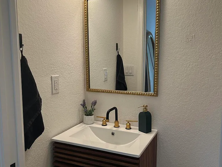 12768 Westhampton Cir — Photo 30