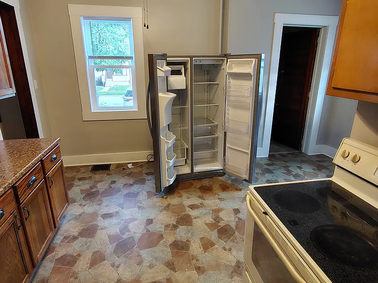 243 S Wayne St — Photo 8