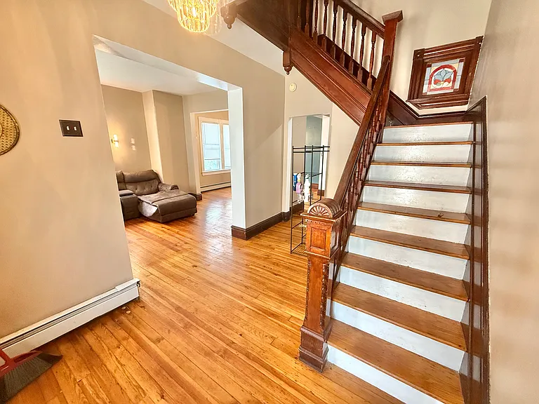 332 South St — Photo 3