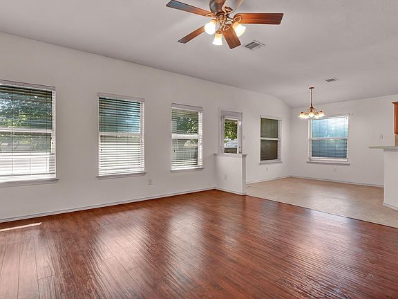 5th image of 3761 Rod Carew Dr
