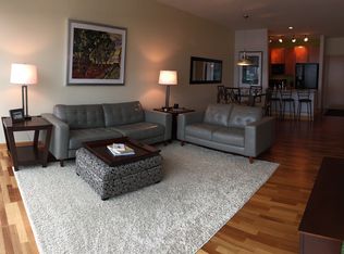 1550 E Royall Pl UNIT 402, Milwaukee, WI 53202