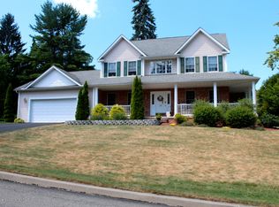 22 Woodridge Cir, Clarks Summit, PA