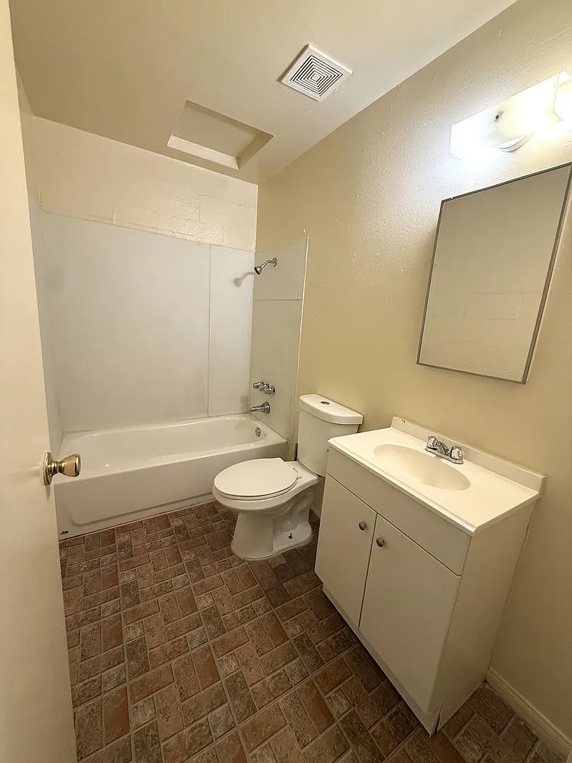 1693 Villa Ave. — Photo 4