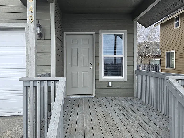 349 Colter Loop — Photo 2