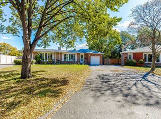 23 Brookdale Cres, Brampton, ON L6T1M8