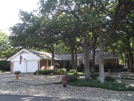 1st image of 4108 Fairway Dr