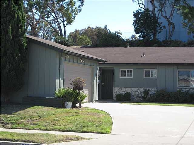 1st image of 830 Lori Ln