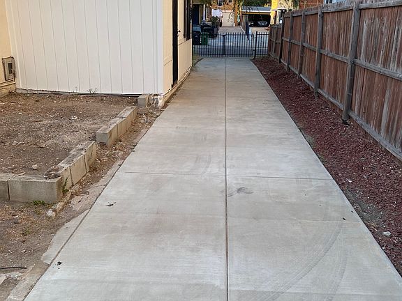 2nd image of 1614 W 84th Pl