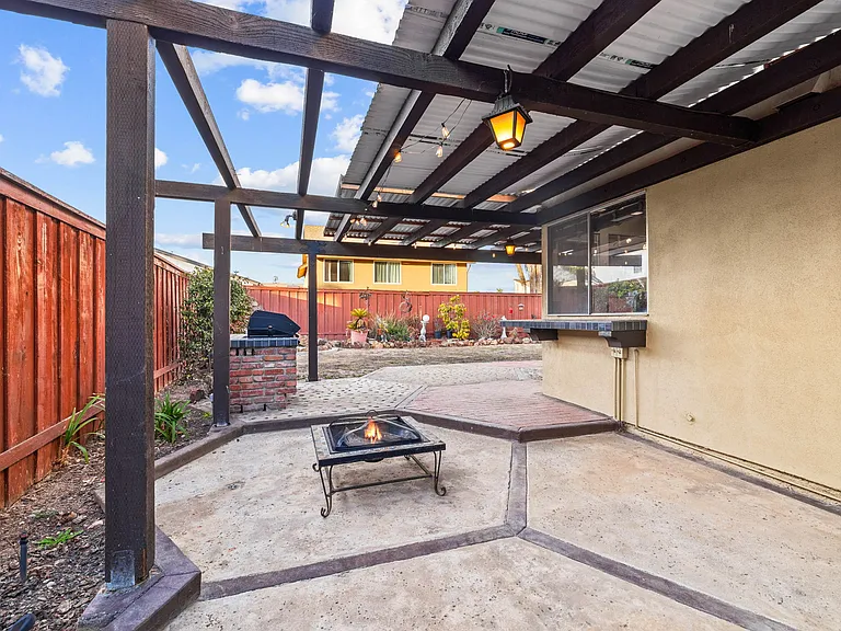 8916 Capricorn Way — Photo 90