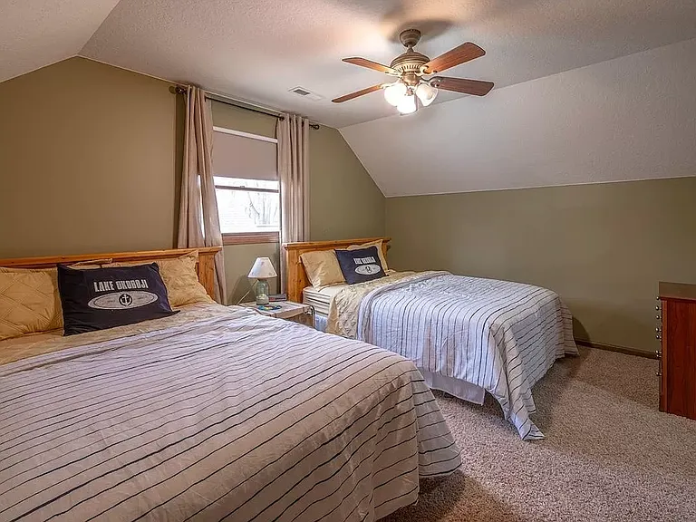 20695 Circle Dr — Photo 12