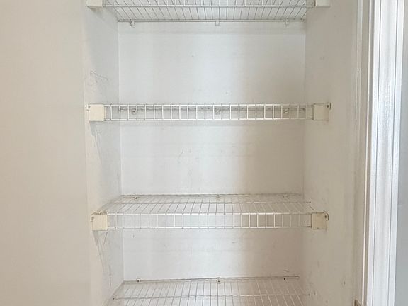 5th image of 551 Tribune Dr