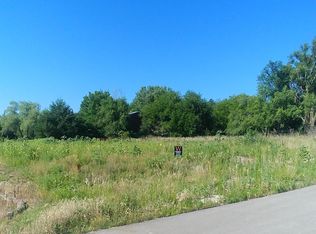 8555 Tralee Rd, Lincoln, NE 68520