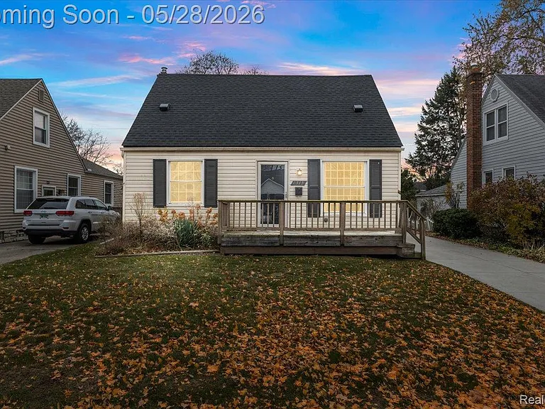 1313 Royal Ave — Photo 31