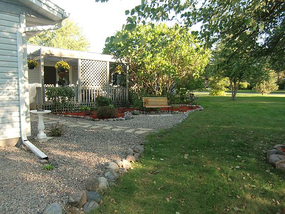 5th image of 2103 Highland Dr