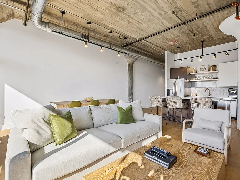 618 Washington Ave N #505 — Photo 8