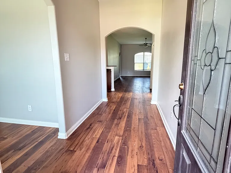 2134 Redbud Dr — Photo 4
