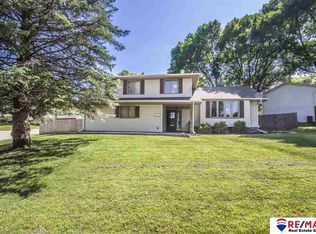 2517 Gindy Dr, Bellevue, NE 68147