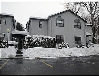 2nd image of 15 Giovanni Ct