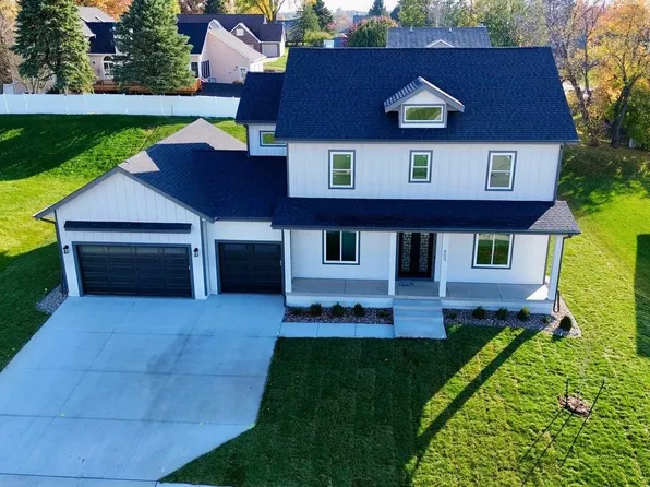 803 W Orchard Ave, Indianola, IA 50125