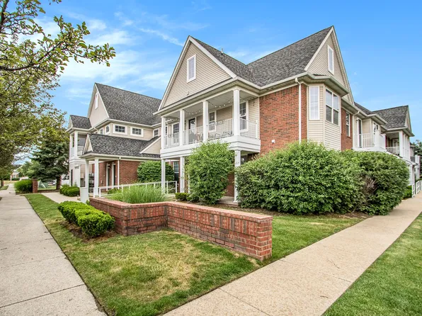 3943 Cherry Creek Ln #92, Sterling Heights, MI 48314