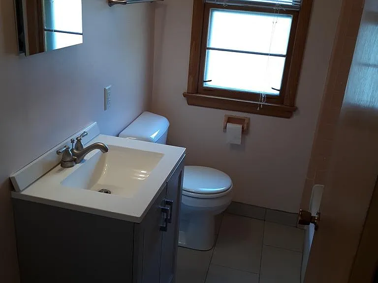 10232 W North Ave — Photo 11
