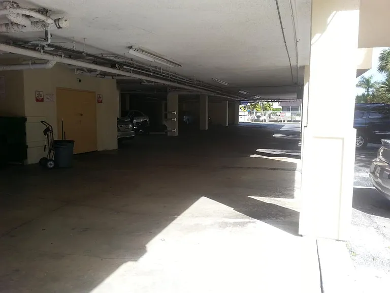 2935 NE 163rd St #4R — Photo 3