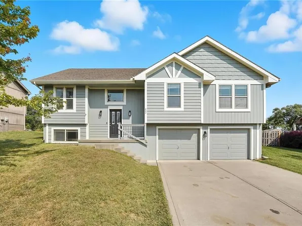 820 Susan St, Kearney, MO 64060