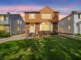 4069 Bushnell Rd, University Heights, OH 44118