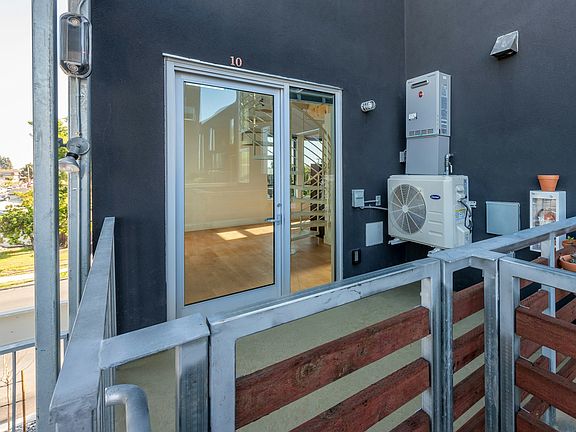 5th image of 3586 Adams Ave #10