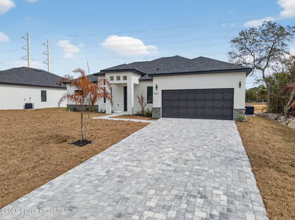 1482 Hayworth Cir NW, Palm Bay, FL 32907