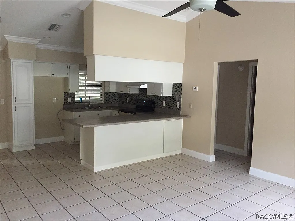 3 bed, 2.0 bath, 1304 sqft, $1,750 — Photo 4