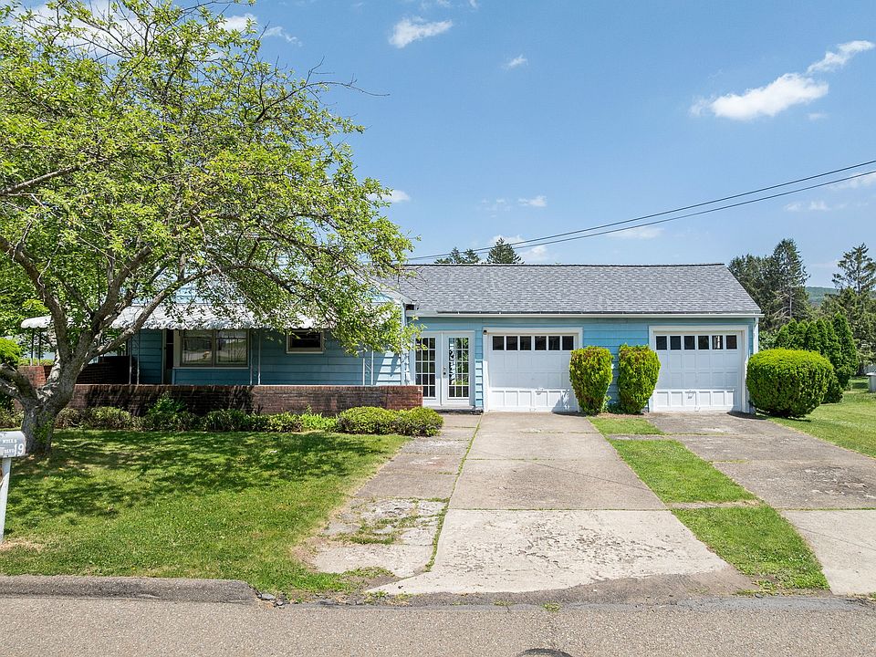 1st image of 19 Forest Hills Blvd