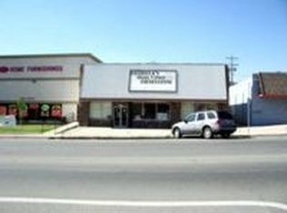 136 E 6th St, Beaumont, CA 92223