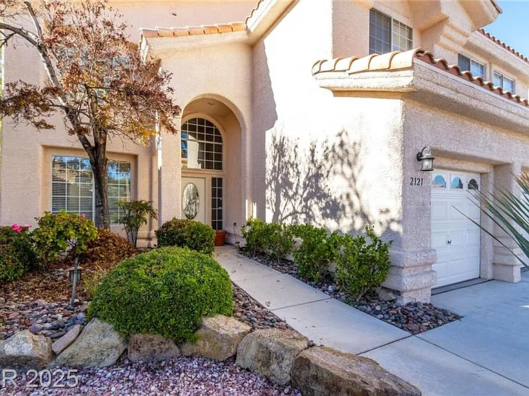2121 Whitebirch Ln — Photo 27