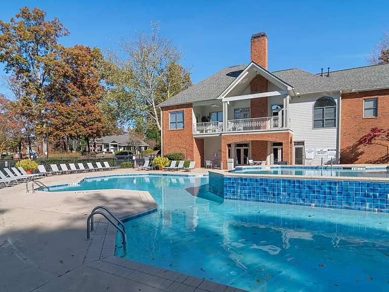 Scenic Pool View