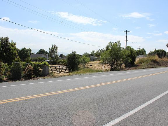 4th image of 18680 Hale Ave