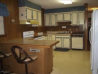 1st image of 1615 Willis Dr