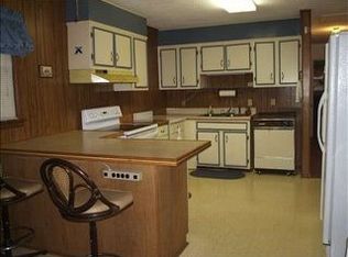 1615 Willis Dr, Hartsville, SC 29550