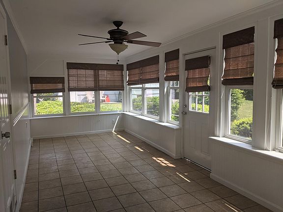 4th image of 3472 Lufberry Ave