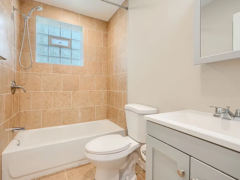 446 N Linwood Ave #2 — Photo 13