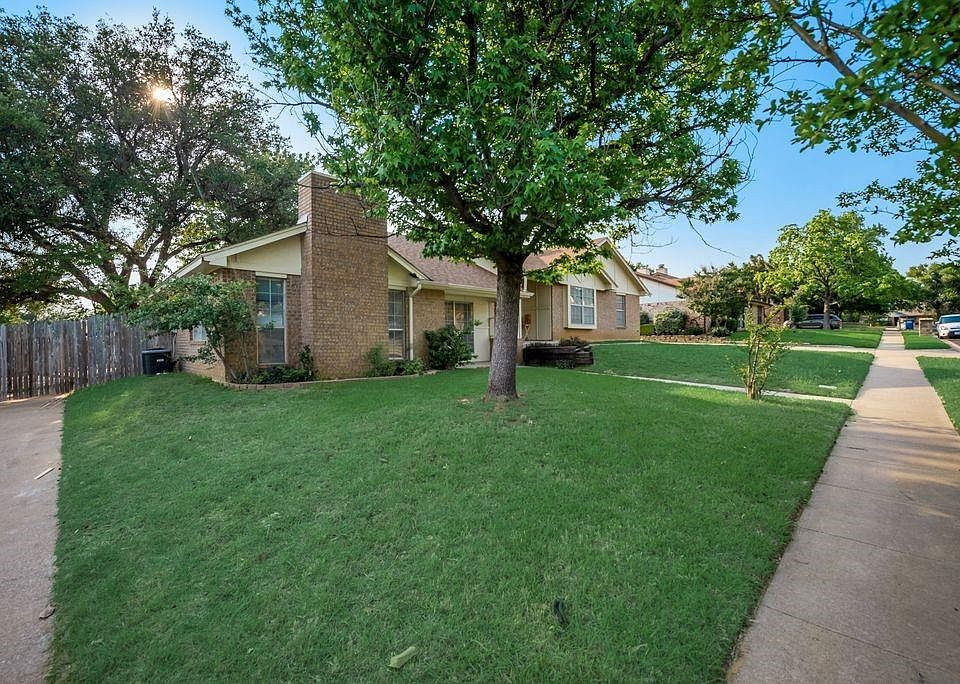 1st image of 2925 Kathleen Ln