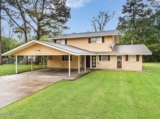 1460 Ash Aly, Eunice, LA 70535